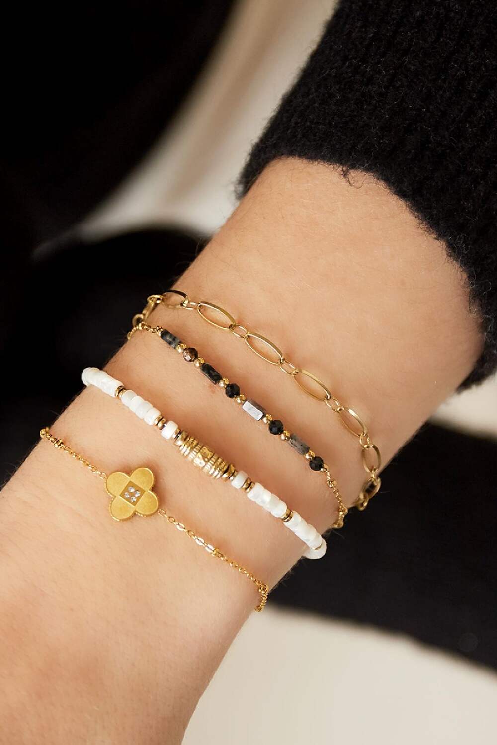 Zweireihiges Armband mit Perlen Goldfarbe Achat Bild2