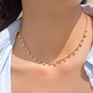Einfache, runde Damen-Halskette mit Anhänger aus Edelstahl, wasserdicht, goldfarben, mit Strasssteinen h5 Bild3
