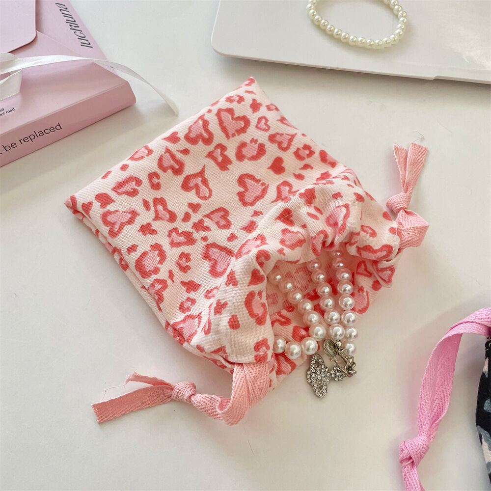 Retro Heart Leopard Print Fabric Jewelry Bag h5 Picture3