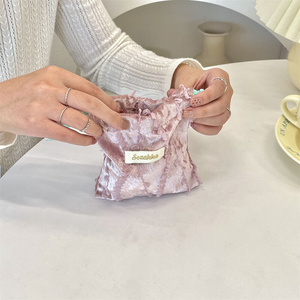 Romantic Drawstring lace Velvet Storage Bag h5Picture4