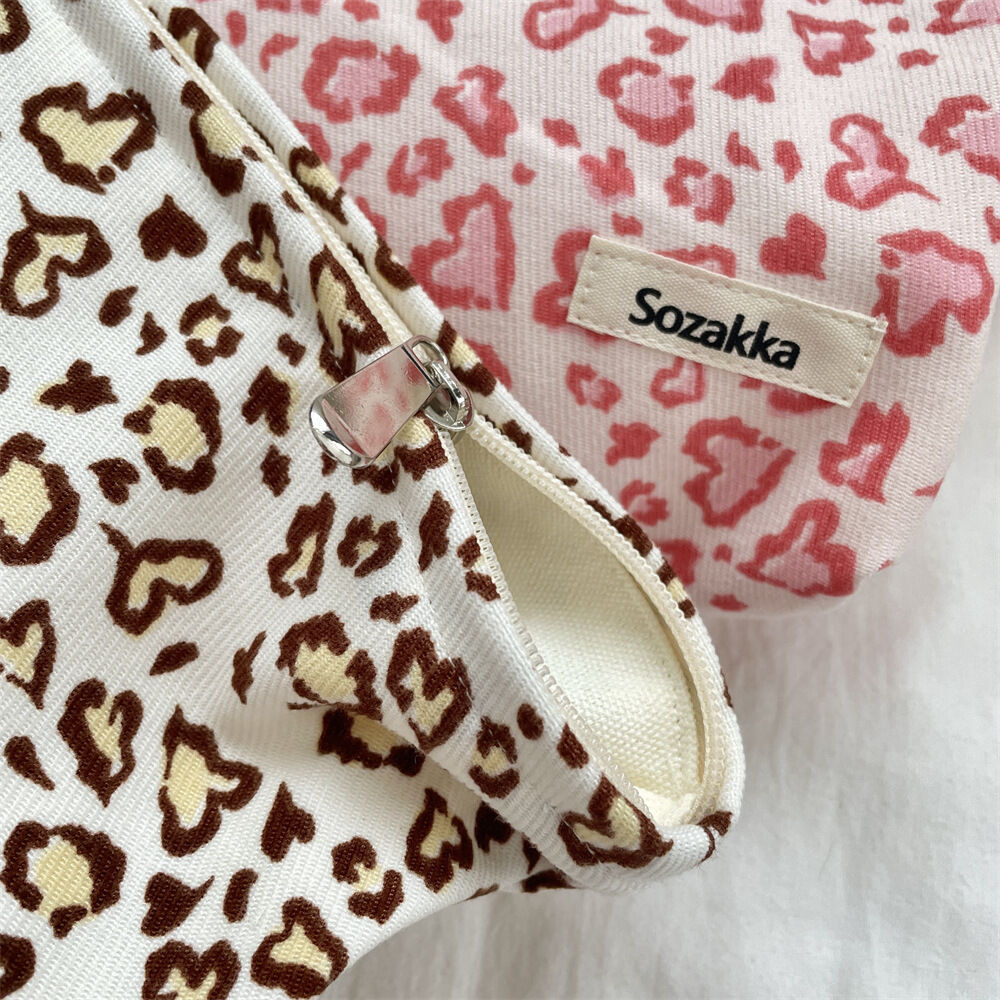 Retro Leopard Print Corduroy Women's Makeup Bag h5 Picture5