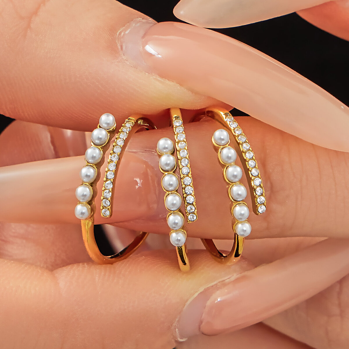 Luxurious Simple Droplet Irregular Shape Stainless Steel Waterproof Gold Color Zircon Women's Gemstone Rings h5 Picture4
