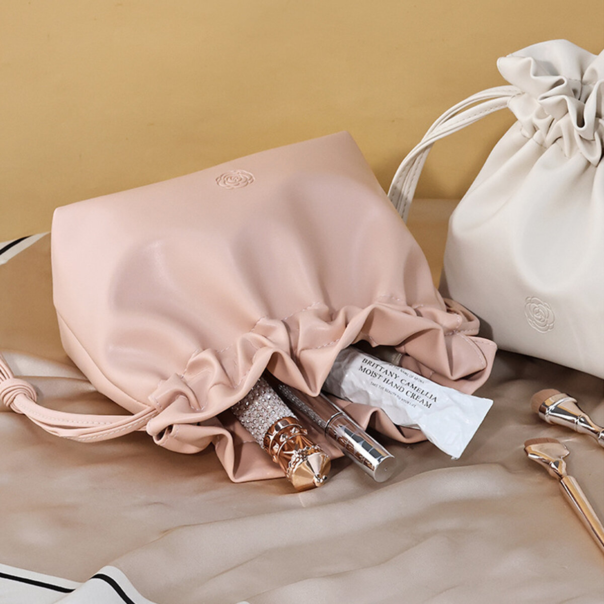 Simple Solid Color Pu Women's Makeup Bags Picture3