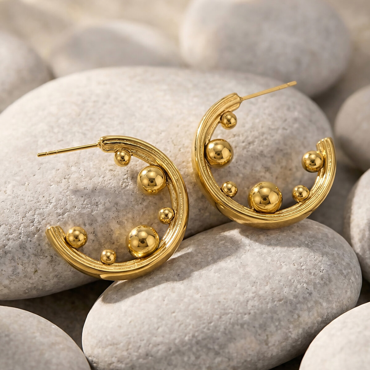 Simple C-shape Stainless Steel Waterproof Gold Color Women's Hoop Earrings h5 Picture5