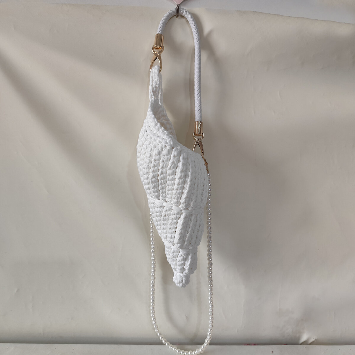White Picture2