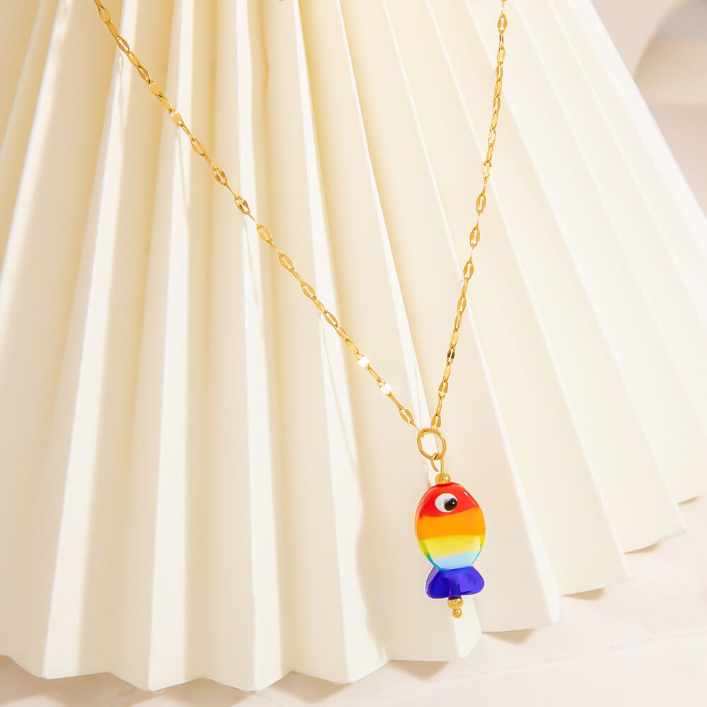 Colliers avec pendentif poisson couleur or Image5