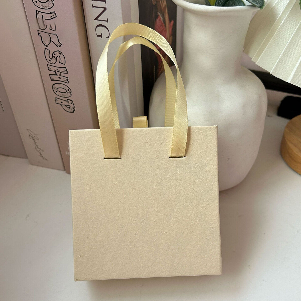 Beige/Small Picture15