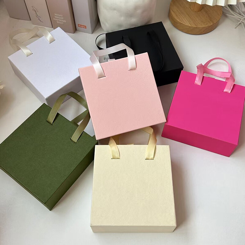 Solid Color Paper Jewelry Box Customized Logos Available h5 Picture3