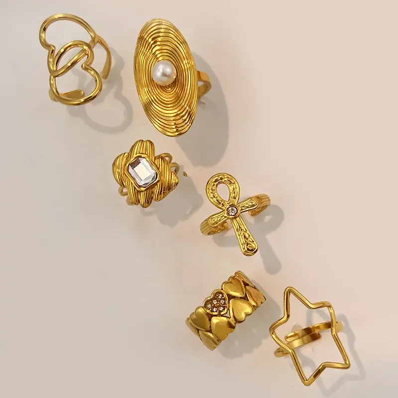 1 Piece Cross & Heart Stainless Steel Waterproof Gold Color Zircon Statement Ring Picture2