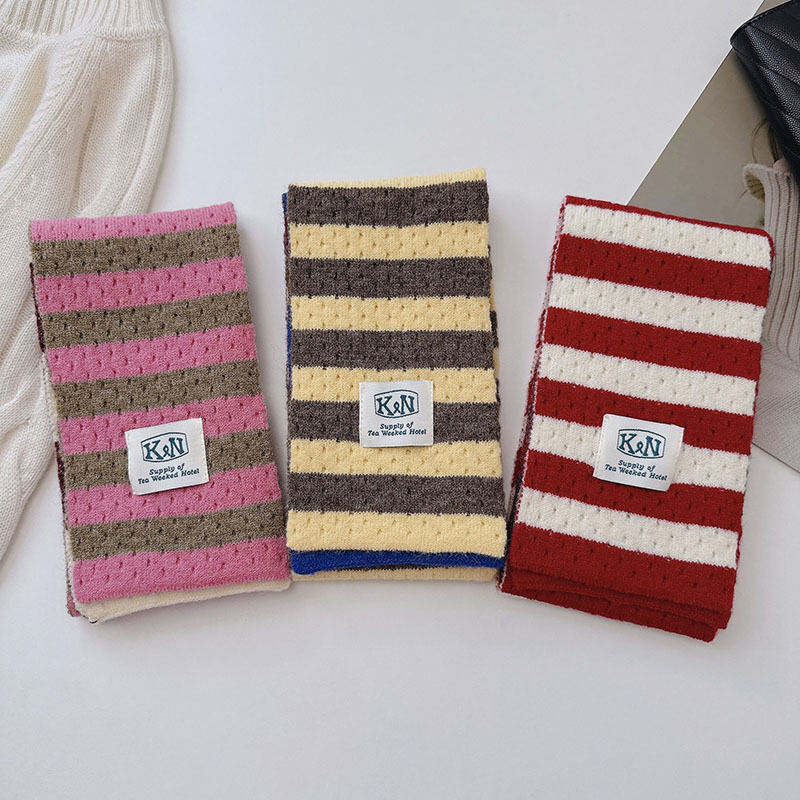 1 Piece Color-blocking Striped Knitted Scarf h5 Picture3