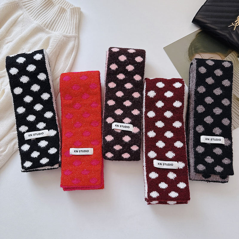 1 Piece Color-blocking Polka Dots Knitted Scarf Picture3