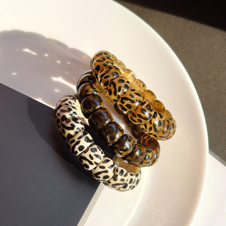 Simple Series Casual Solid Color Leopard Print Mixed Color Acrylic Women's Bangles h5Picture4