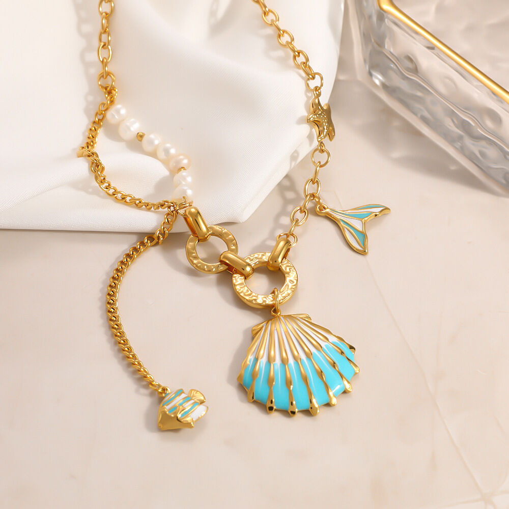 Luxurious Series Cute Oceanic Style Shell Starfish Stainless Steel Waterproof   Gold Color  Women's Pendant Necklaces