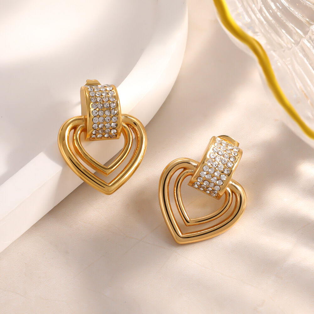 Simple Series Elegant Heart Stainless Steel Waterproof Gold Color Women's Stud Earrings