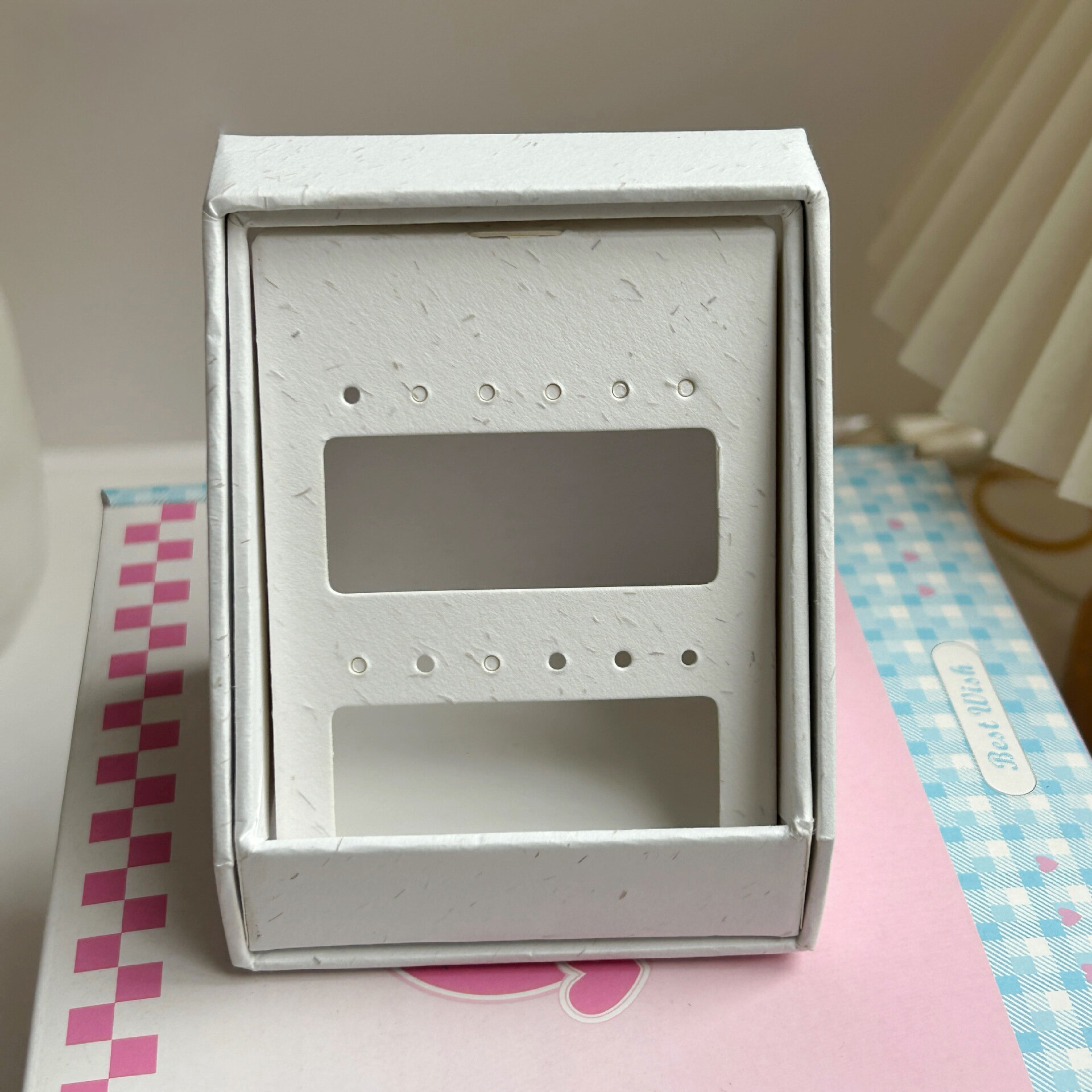 White Picture2
