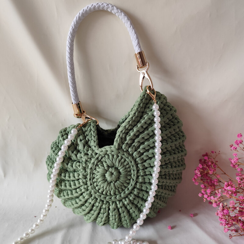Vacation Style Woven Solid Color Shell Women's Handbags 