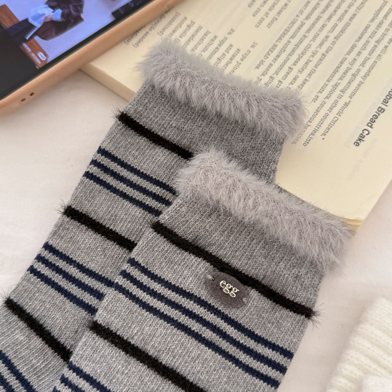 Leicht federnde, gestreifte Socken in Wadenlänge h5Bild3