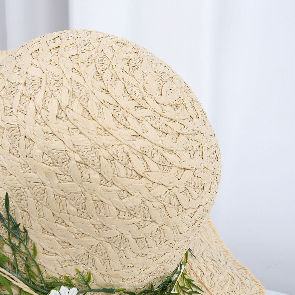 Simple Series Vacation Flower Woven Raffia Women's Straw Hats h5 Picture4