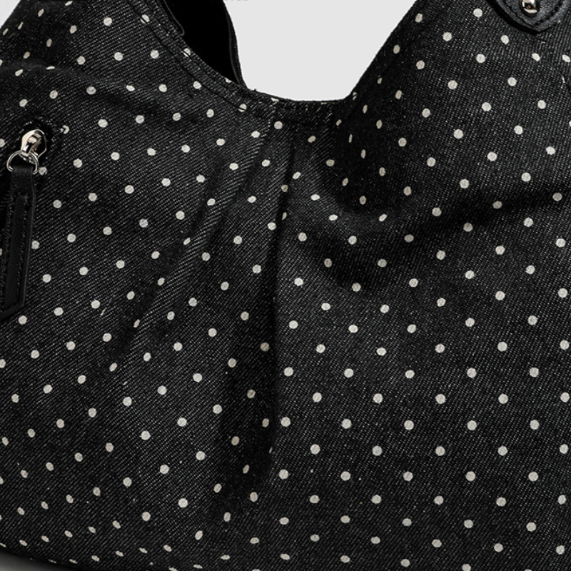 Casual Style Metal Hardware Shirred Solid Color Polka Dots Women's Underarm Bag h5Picture6