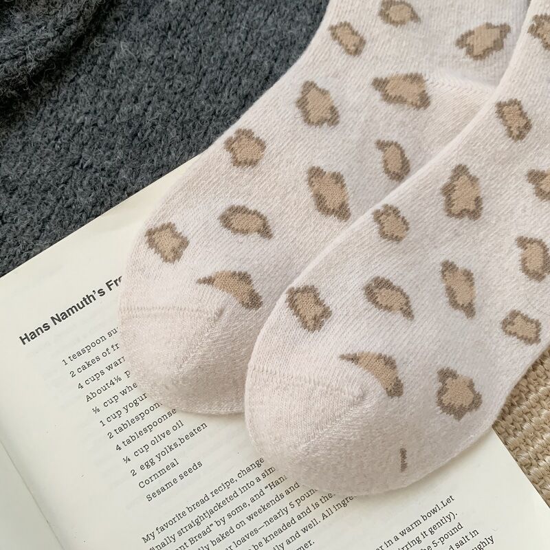 Elegante, leicht federnde Socken mit Leopardenmuster bis zur Wade h5 Bild3
