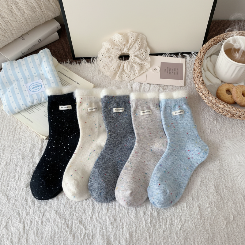 High Bounce Basic Solid Color Mid-Calf Socks