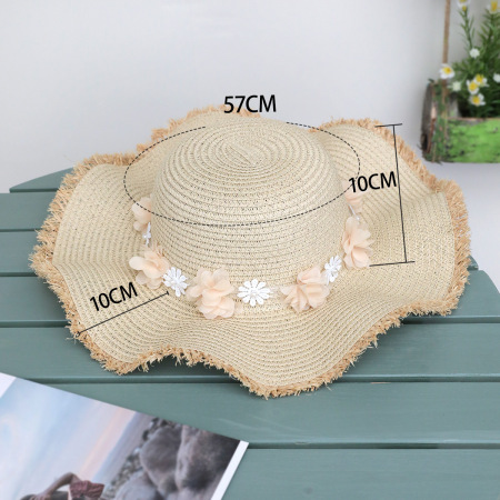 Cappello da donna in rafia tinta unita con stampa floreale, serie romantica per le vacanze.