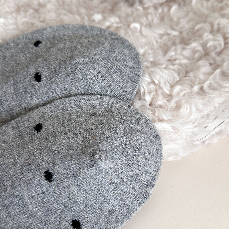 Elegante, leicht federnde Socken mit Polka-Dots, wadenlang Bild3