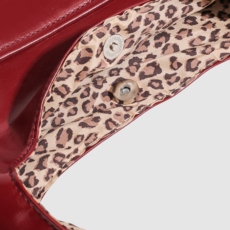 Streetwear Style Metal Hardware Solid Color Leopard Print Women's Underarm Bag h5Picture6