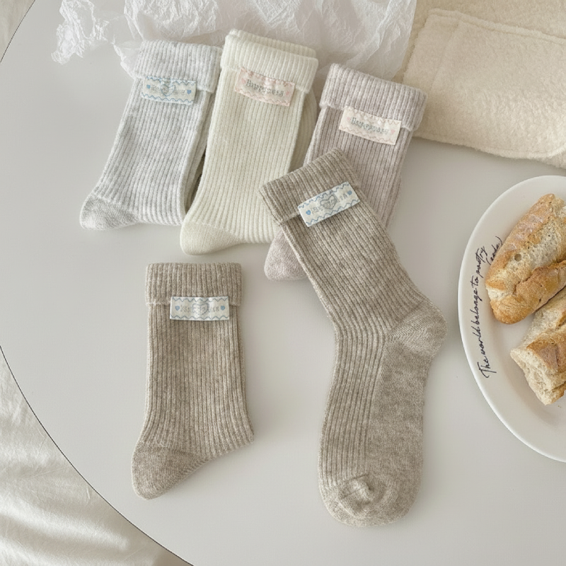 Elegant Solid Color Mid-Calf Socks h5 Picture2