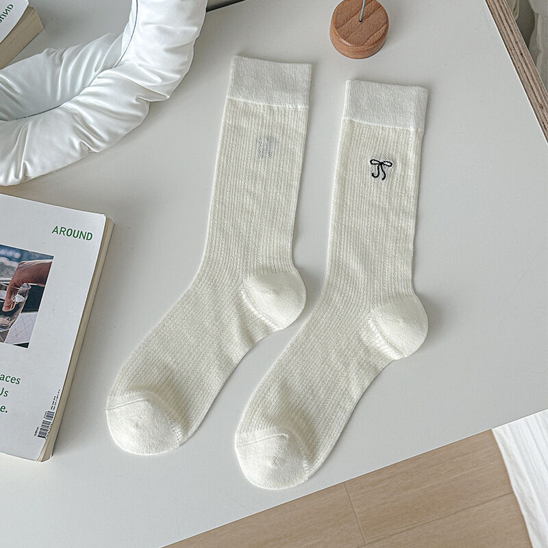 Slight Bounce Basic Solid Color Thin Bow Embroidery Mid-Calf Socks h5 Picture2