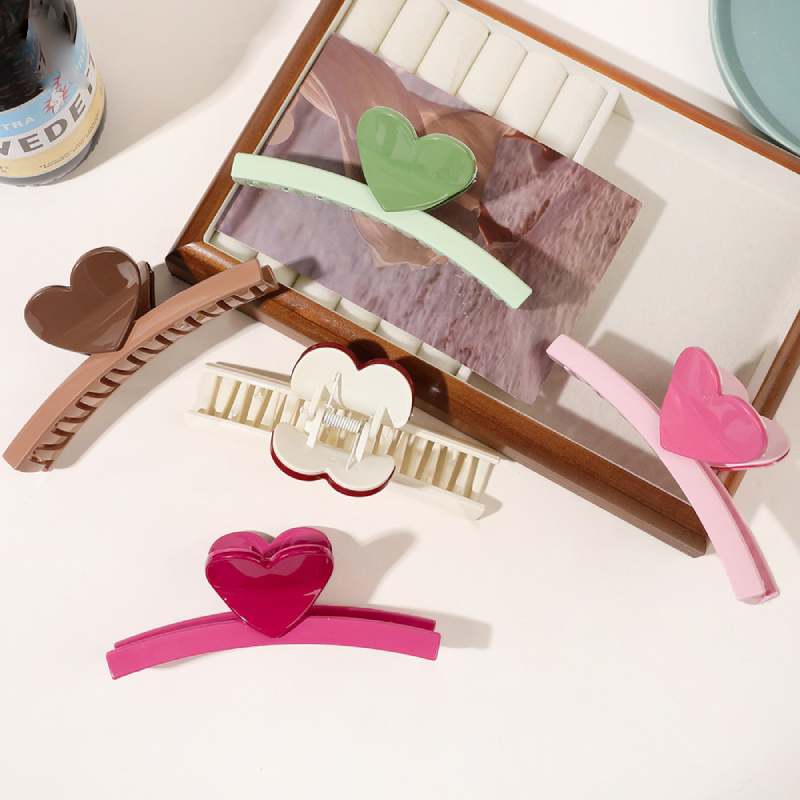 Romantic Series Simple Heart Mixed Color Plastic Hair Claws Picture3