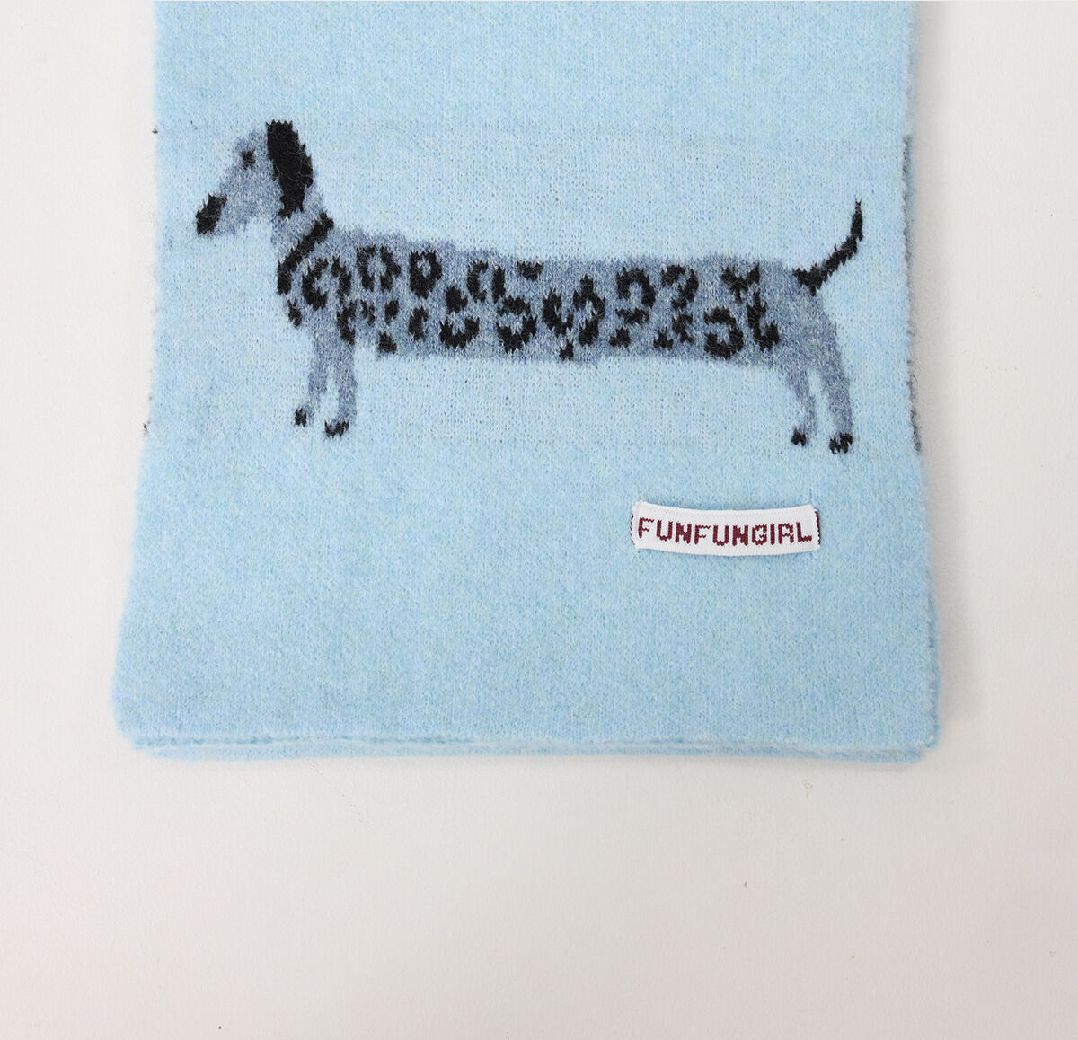 Simple Series Cute Dachshund Solid Color Cartoon Wool Women's Winter Scarves h5Picture4
