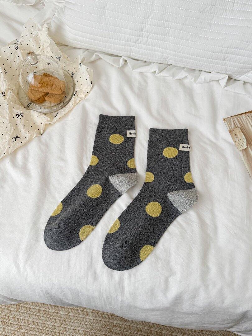 High Bounce Basic Polka Dots Mid-Calf Socks h5 