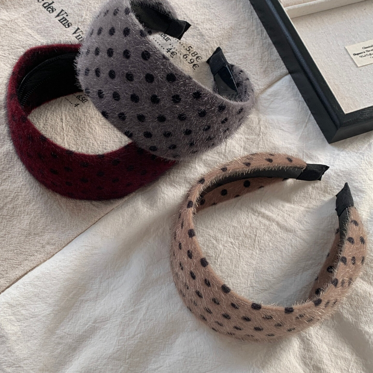 1 Piece Retro Furry Polka Dot Wide Brimmed Women's Hair Bands h5 Picture2