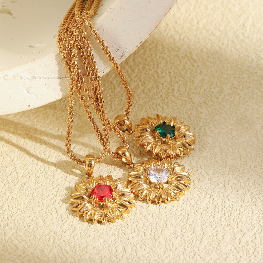 Colliers pendentifs rétro en acier inoxydable, étanches, couleur or, avec zircon, pour femmes Image4