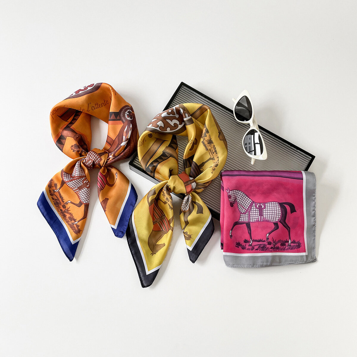 Retro Horse Pattern Women's Summer Scarves
