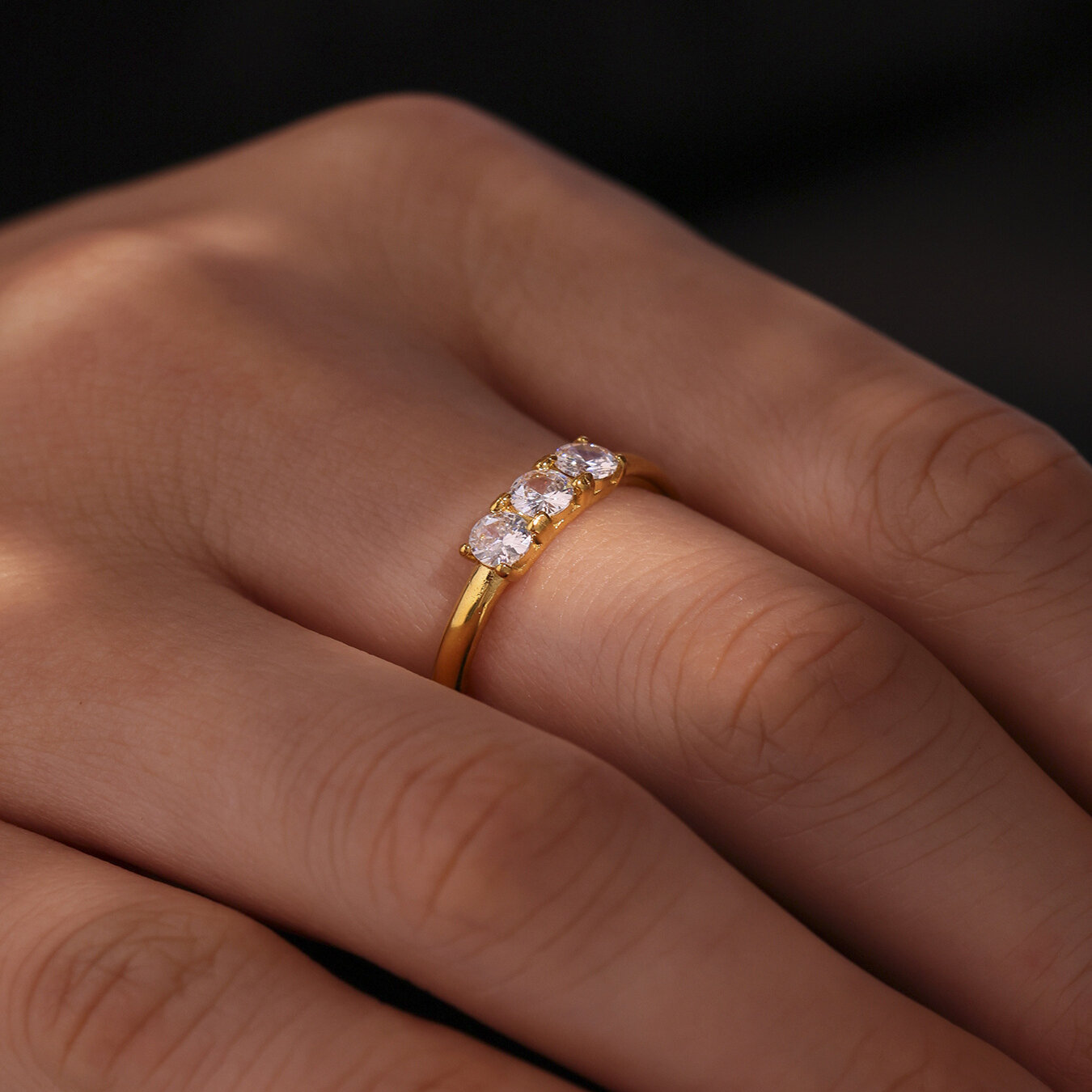 Solid Color Stainless Steel Waterproof Gold Color Zircon Minimalist Rings Picture2