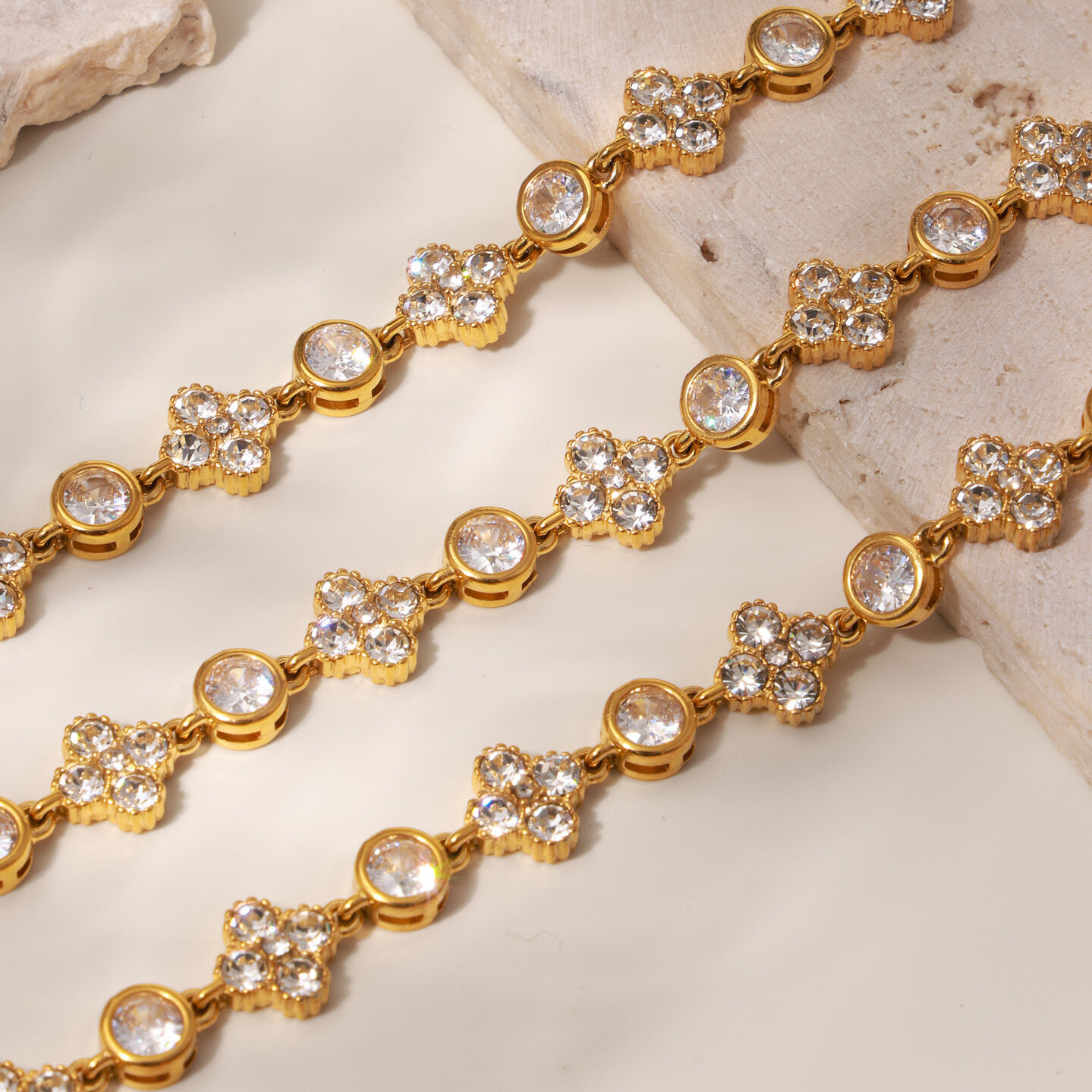Luxurious Elegant Flower Stainless Steel Waterproof Gold Color Zircon Women's Chain Bracelets Picture4