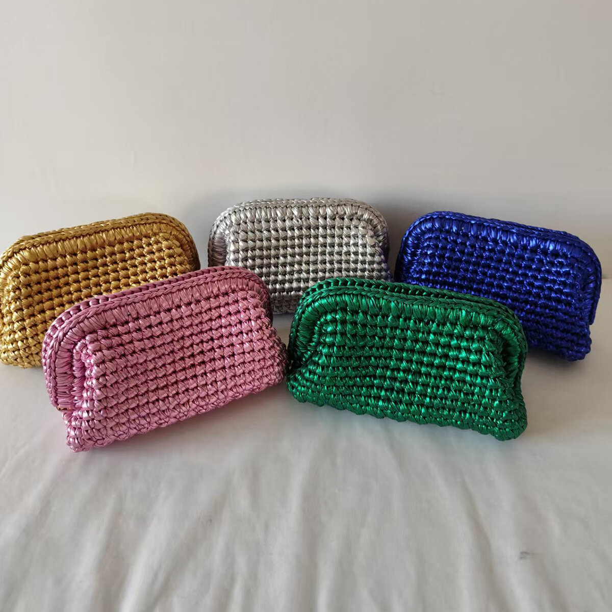 Parisian Chic Style Woven Solid Color Women's Clutches h5Picture2