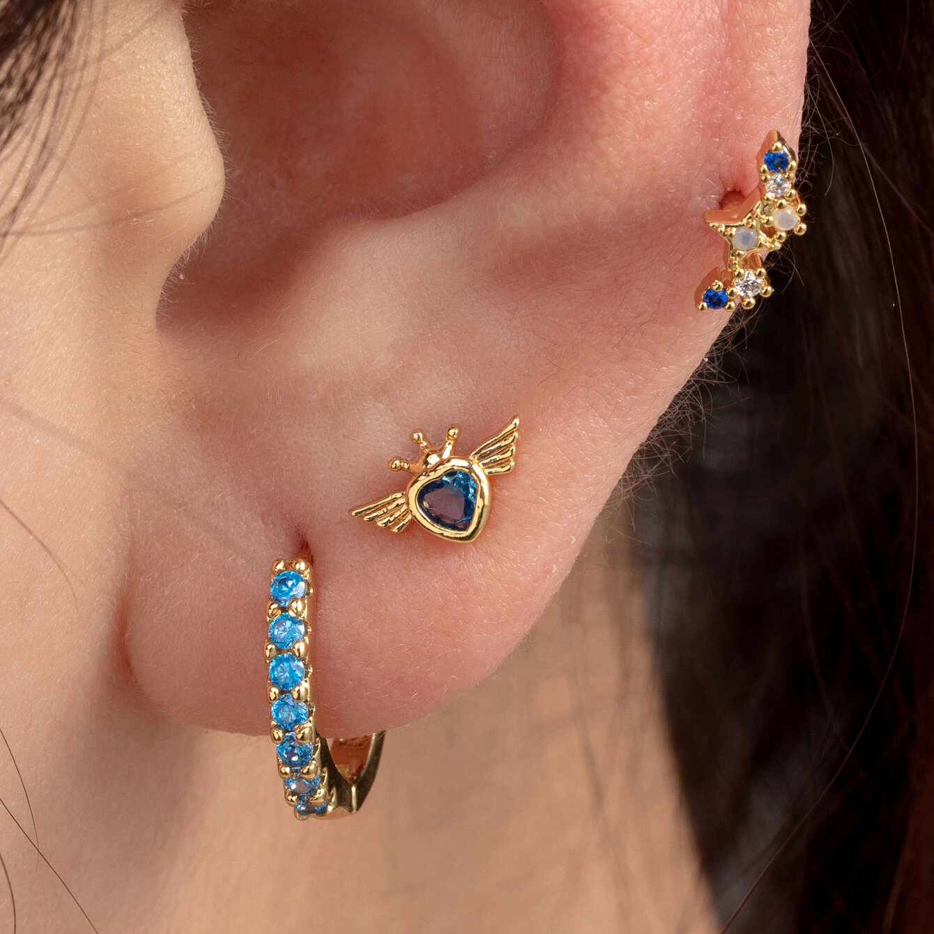1 pieza de pendientes de perforación para mujer con forma de corazón de cobre sin chapado y circonitas. Imagen2