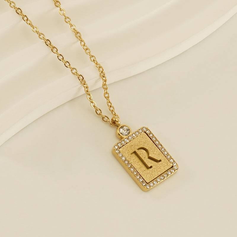 Gouden letter R [met ketting] Afbeelding18