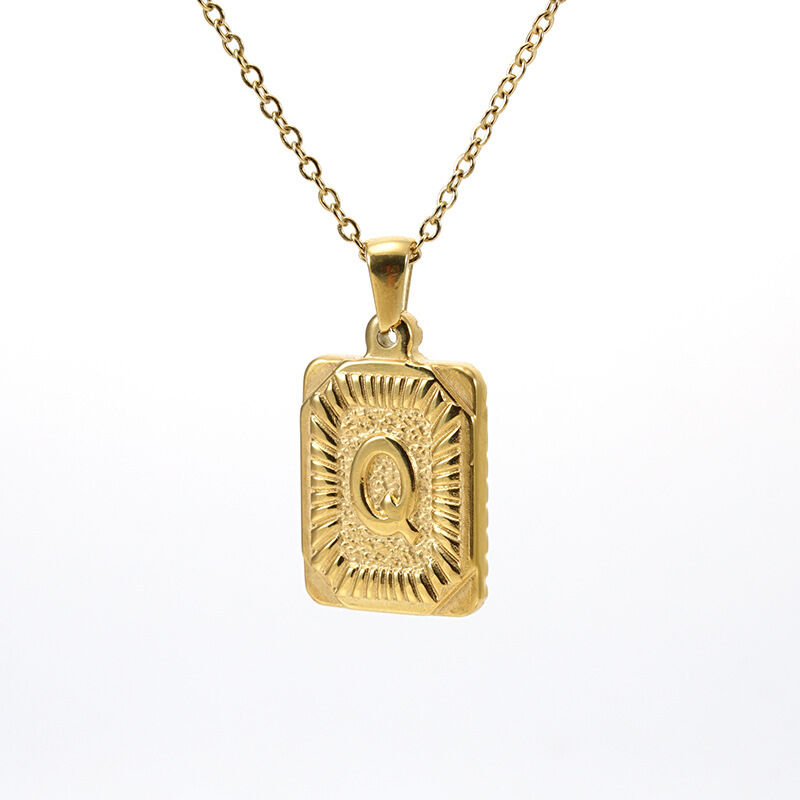 (With Chain) Gold Q Picture17