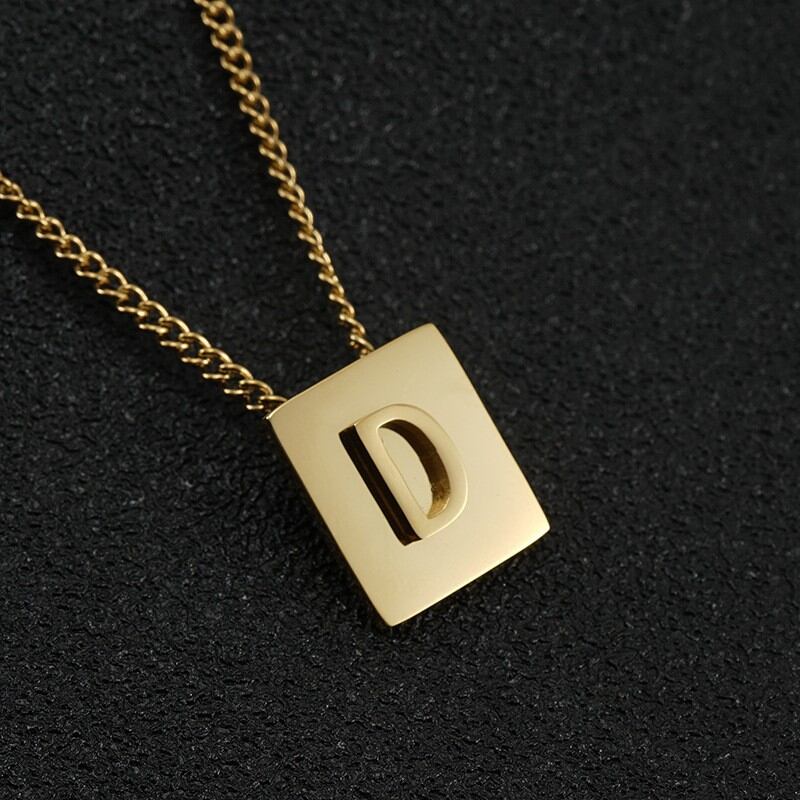 Gold D (With Chain) Picture4