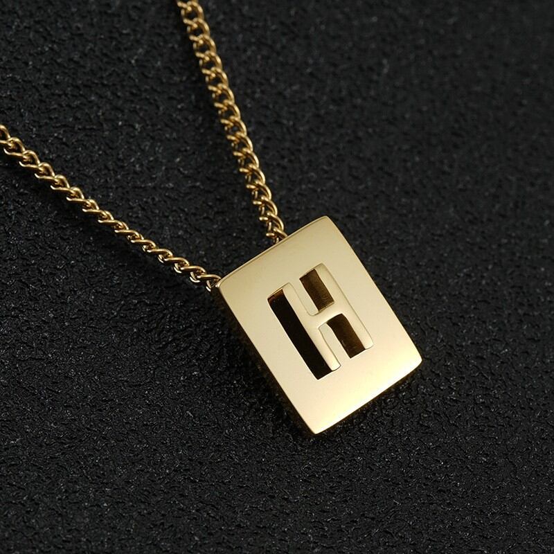 Gold H (With Chain) Picture8