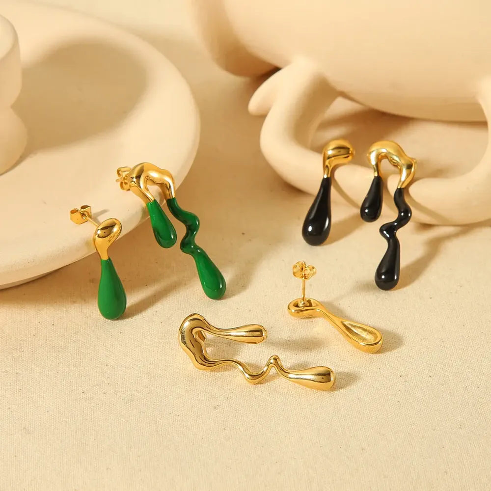 1 Pair Classic Series Retro Geometric Stainless Steel Gold Plated Women Stud Earrings h5Picture2