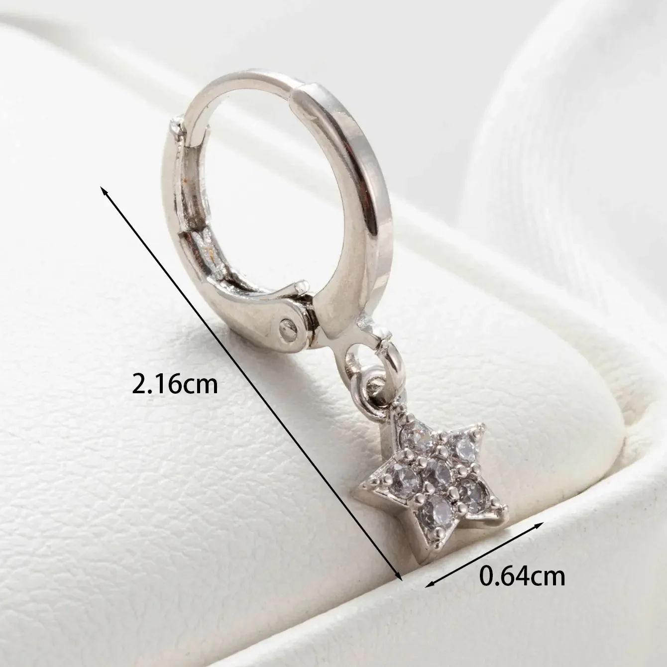 1 pezzo semplice serie semplice fiore rame senza placcatura materiale zircone orecchini da donna piercing 