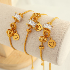 1 Stuk Eenvoudige Serie Casual Hart Roestvrij Staal  Vergulde Zirkoon Dames Bedelarmbanden h5 Afbeelding5