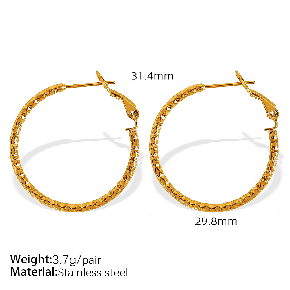 EH642 Medium Gouden Oorbellen Afbeelding2