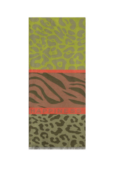 Desenli ve yazılı çarpıcı eşarp 2