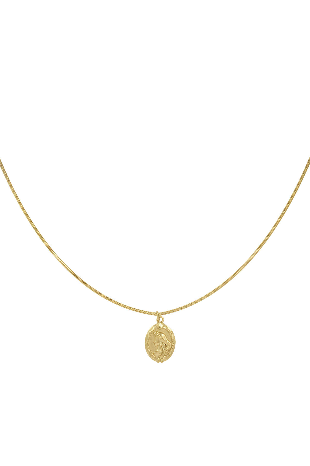 collar con charm de mujer 